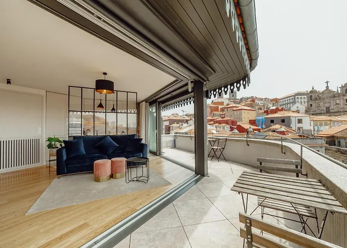 Downtown Penthouse With River View By Vacationy Porto