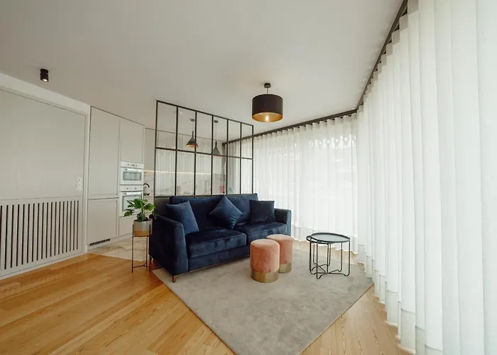 Downtown Penthouse With River View By Vacationy Apartament *