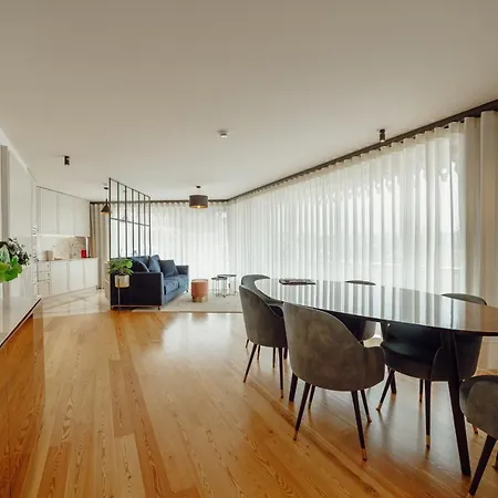 شقة Downtown Penthouse With River View By Vacationy بورتو