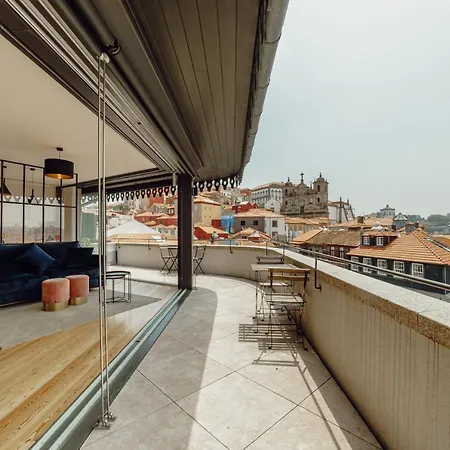 Downtown Penthouse With River View By Vacationy Oporto